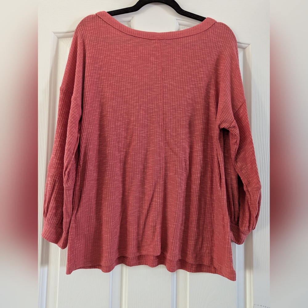 LuLaRoe Carla 3/4 Sleeve Ribbed Top - Coral - Picture 7 of 8